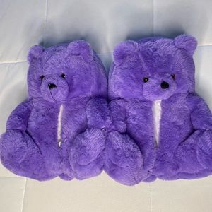 (NWOT) Purple teddy bear slippers
